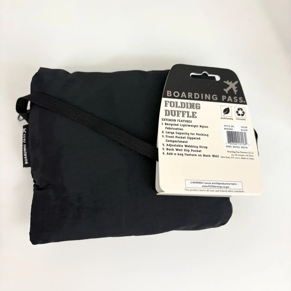 NWT Boarding Pass Black Packable Travel Lightweight Duffel Bag New With Tags